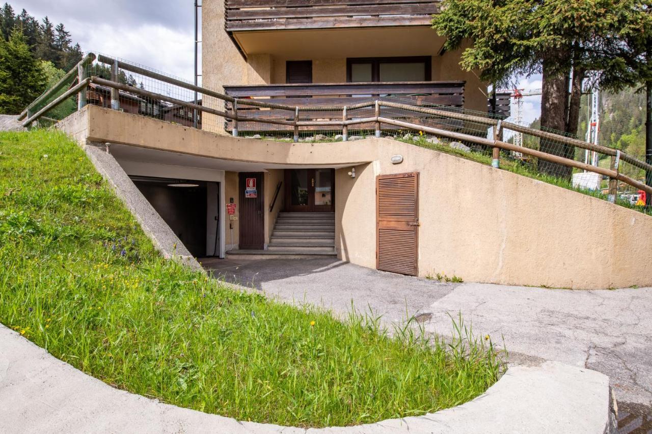 Apartment Center Madonna Di Campiglio Af Eksteriør bilde